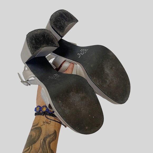 Vintage Mudd Y2K silver metallic platform block heel strappy sandal size 6.5 - Picture 4 of 5